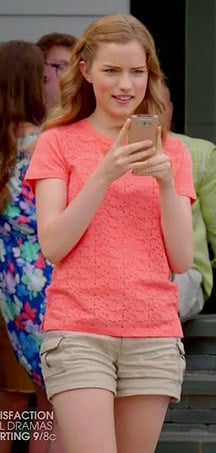 Emma’s coral lace front top and cargo shorts on Royal Pains