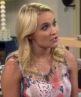 Gabi’s snake printed top and silver spiked necklace on Young and Hungry