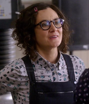 Irene's blue bug print shirt and pinstriped pinafore dress on Bad Teacher