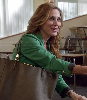 Maura's green jacket and bronze tote on Rizzoli and Isles