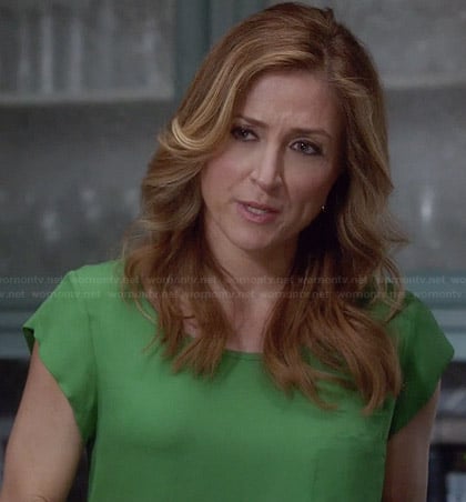 Maura's green cap sleeve top on Rizzoli and Isles