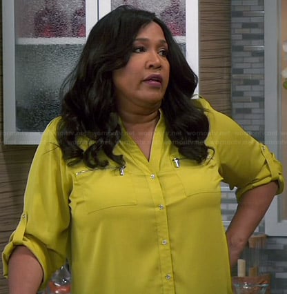 Yolanda's yellow zip pocket shirt on Young and Hungry