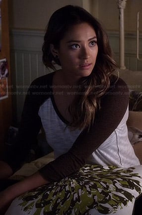Emily’s brown and white baseball tee on Pretty Little Liars
