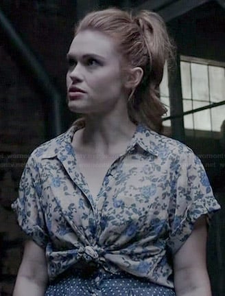 Lydia's blue floral tie front shirt and polka dot skirt on Teen Wolf