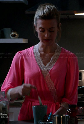 Paige's pink lace trim robe on Royal Pains