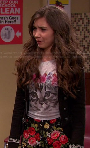 Riley’s grey cat tee, floral shorts and black military jacket on Girl Meets World