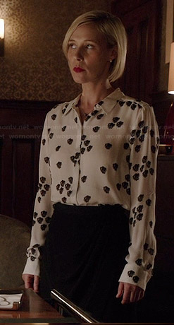 Bonnie’s white and black printed shirt on How to Get Away with Murder