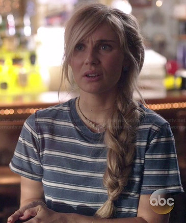 Scarlett’s blue striped tee on Nashville