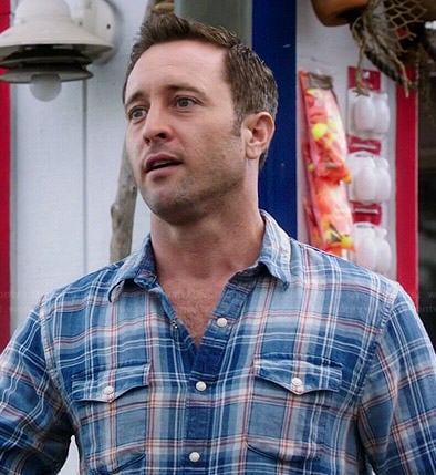 Steve’s blue plaid shirt on Hawaii Five-O