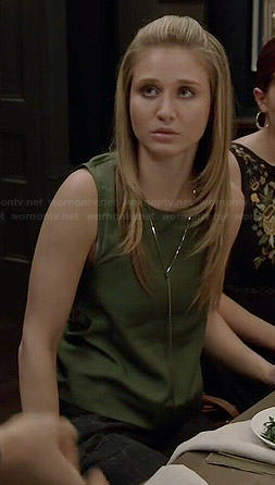 Amy's green tank top on Faking It