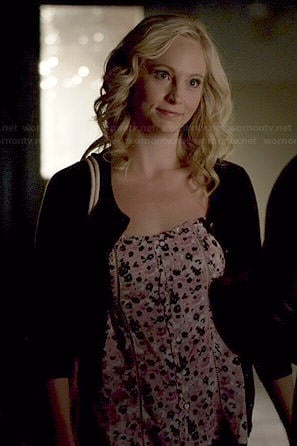Caroline's pink floral button front top on The Vampire Diaries