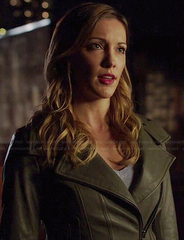 Laurel’s khaki green leather jacket on Arrow