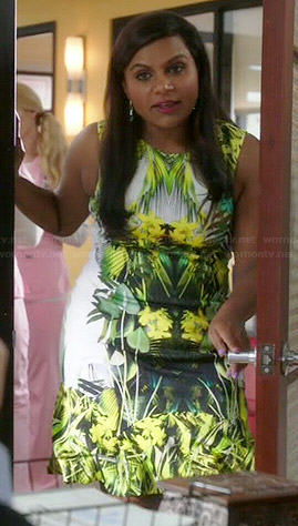 Mindy’s green tropical printed dress on The Mindy Project