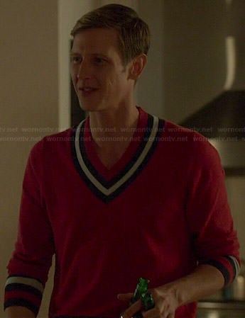 Nolan’s red v-neck contrast trim sweater on Revenge