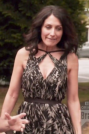 Abby’s black and white printed v-neck dress on Girlfriends Guide to Divorce