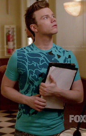Kurt's turquoise blue graphic tee on Glee