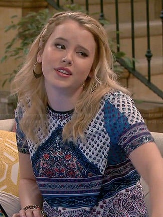 Lennox’s blue scarf print top on Melissa and Joey