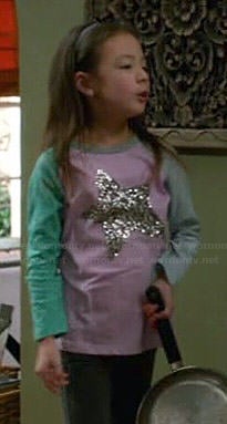 Lily’s colorblock star tee on Modern Family