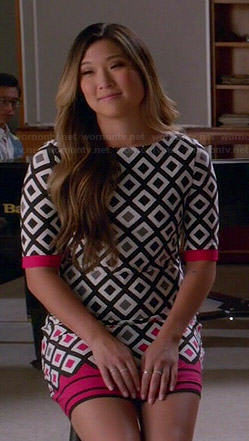 Tina’s diamond printed shift dress on Glee