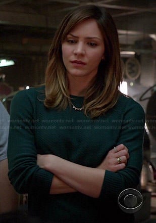 Paige's green zip-back sweater on Scorpion