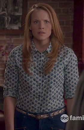 Daphne's white printed button front shirt on Switched at Birth