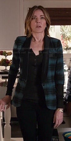 Ellie’s blue and black striped blazer on Cougar Town