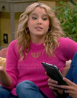 Lennox's pink ribbed sweater on Melissa and Joey