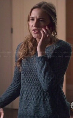 Maddie’s teal textured sweater on Nashville