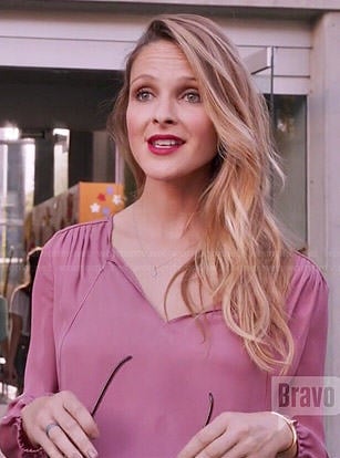 Phoebe’s pink long sleeved blouse on Girlfriends Guide to Divorce