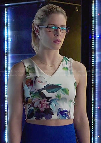 Felicity's floral v-neck crop top on Arrow