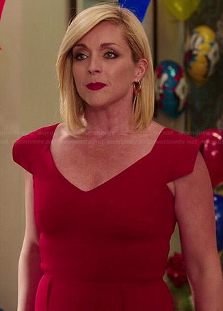 Jacqueline's red v-neck dress on Unbreakable Kimmy Schmidt