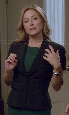 Maura's short sleeve belted blazer on Rizzoli and Isles