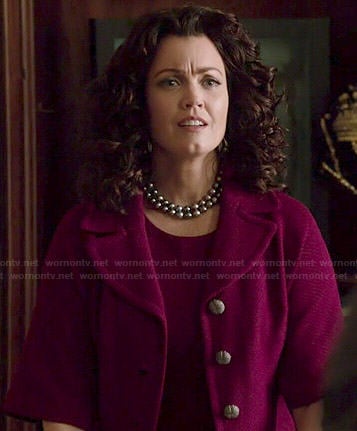 Mellie's pink boxy jacket on Scandal