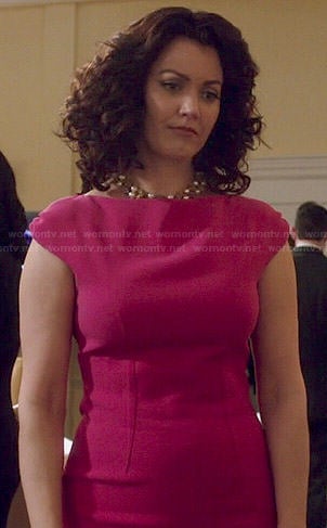 Mellie’s pink darted dress on Scandal