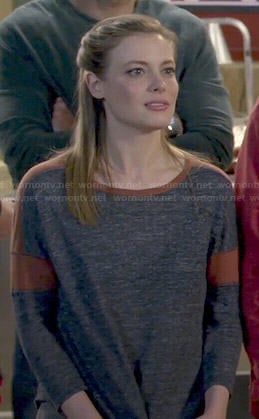 Britta's grey and brown tee on Community