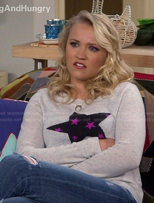 Gabi’s star sweater on Young and Hungry