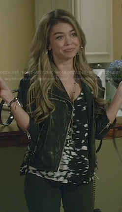 Haley’s black and white leopard print top and leather jacket on Modern Family