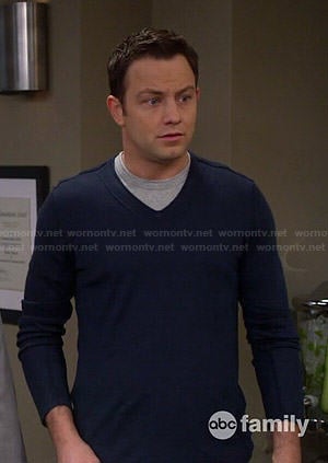 Josh's blue v-neck sweater on Young and Hungry