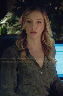 Laurel's grey printed blouse on Arrow