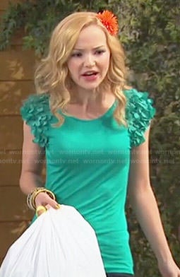 Liv’s green top with ruffled sleeves on Liv and Maddie