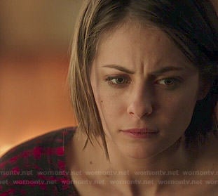 Thea's red checked sweater on Arrow