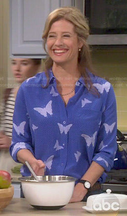 Vanessa's blue butterfly print shirt on Last Man Standing