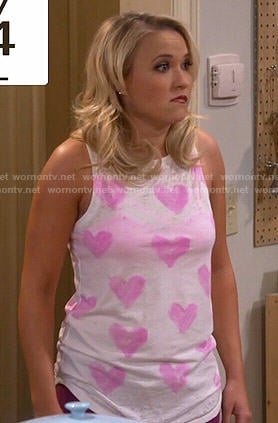 Gabi’s heart print top on Young and Hungry