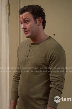 Josh's olive green henley tee on Young and Hungry