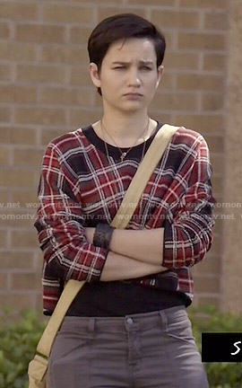 Audrey's plaid cropped sweater on Scream