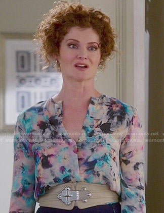 Evelyn's abstract floral printed blouse on Devious Maids