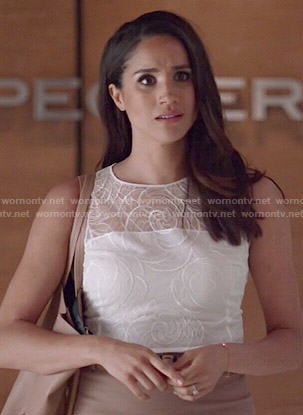 Rachel's white sleeveless lace top on Suits