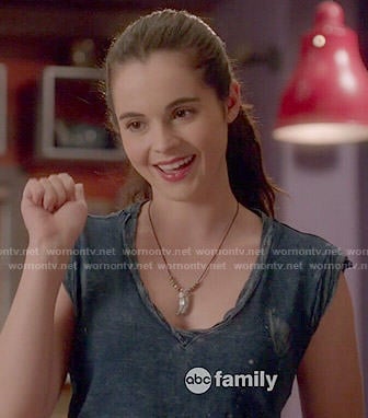 Bay’s blue paint splatter tee on Switched at Birth