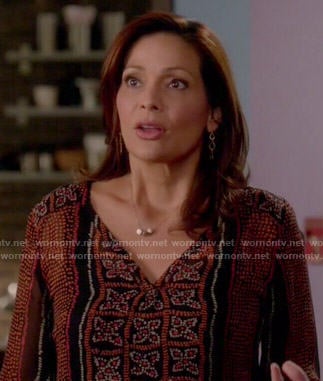 Regina's dotted floral print top on Switched at Birth