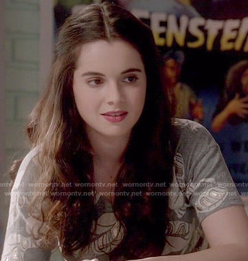 Bay's grey leaf print tee on Switched at Birth